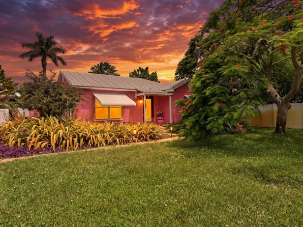 227 S SWINTON Avenue, Delray Beach, FL 33444