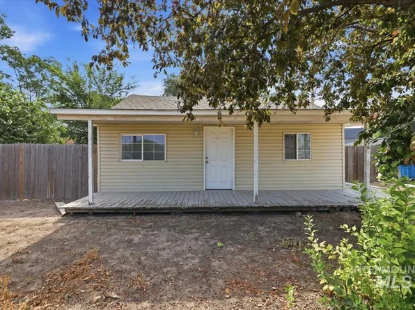 716 N 2nd Ave, Caldwell, ID 83605