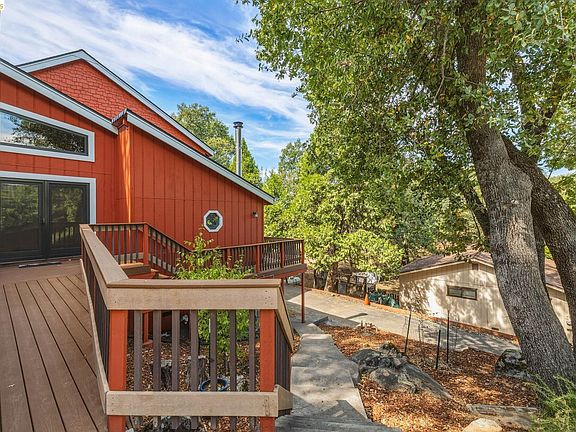 3rd image of 21284 Crystal Falls Dr