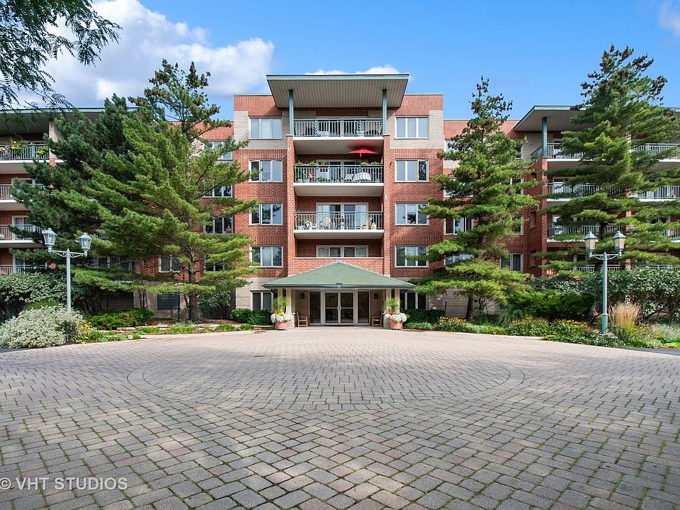 1st image of 3940 W Bryn Mawr Ave APT 304