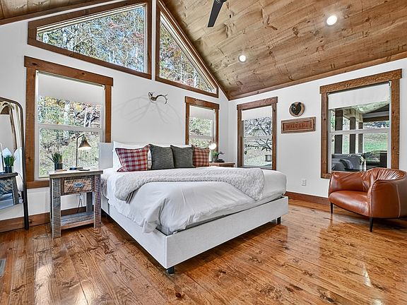 33rd image of 89 High Meadows Ct
