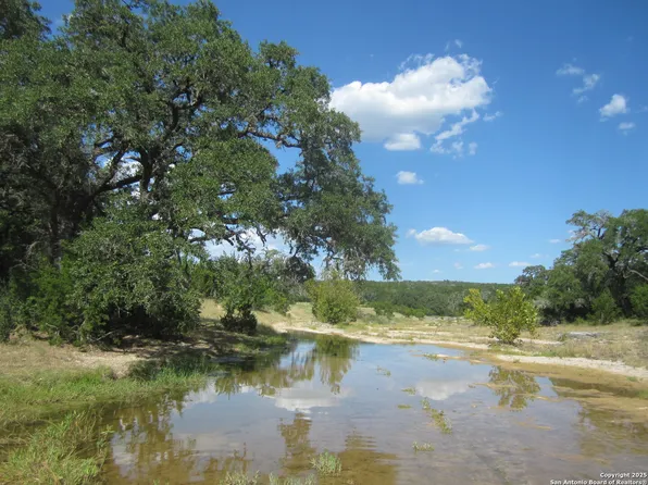 (undisclosed Address), Bandera, TX 78003