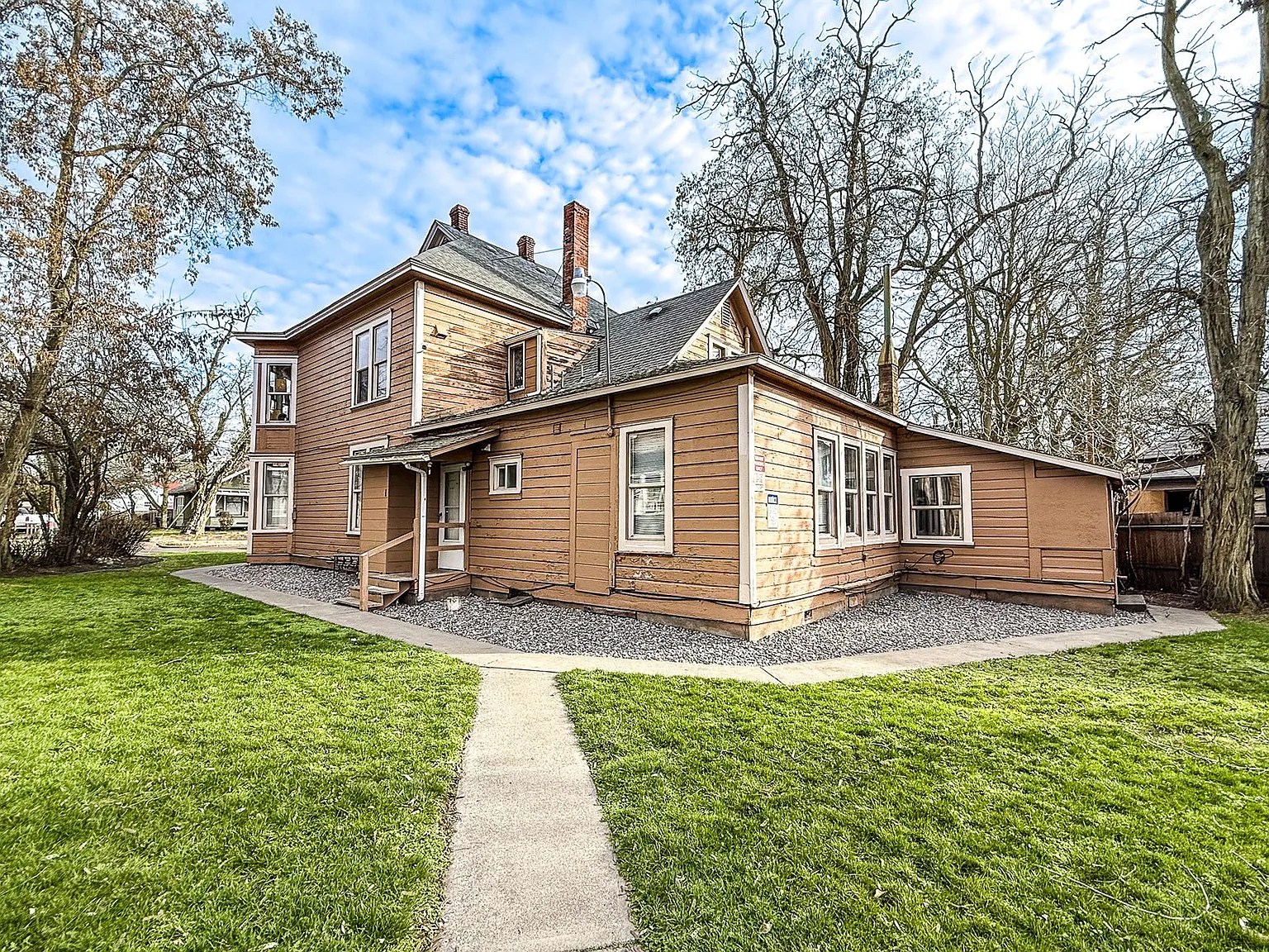 Fourth Avenue Six-Plex — Photo 2