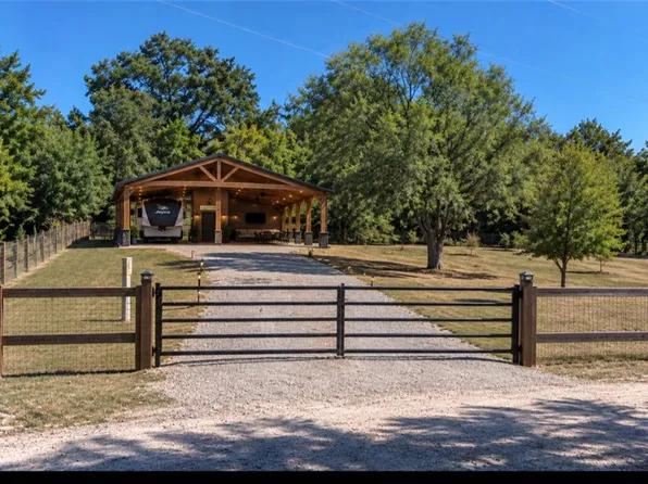 57 Spruce Dr #58, Lacygne, KS 66040