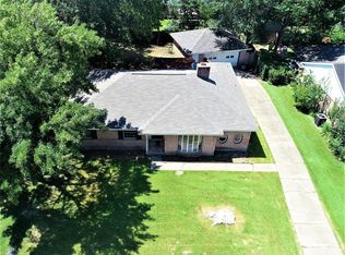 11719 Sharpview Dr, Houston, TX 77072