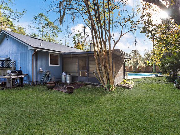 5th image of 2438 Deloach Ln