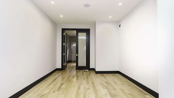 Rented by MADEHOME | media 8