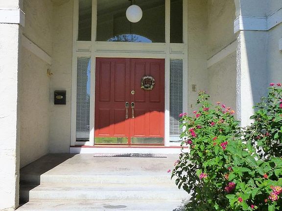 3rd image of 6031 Meridian Ave
