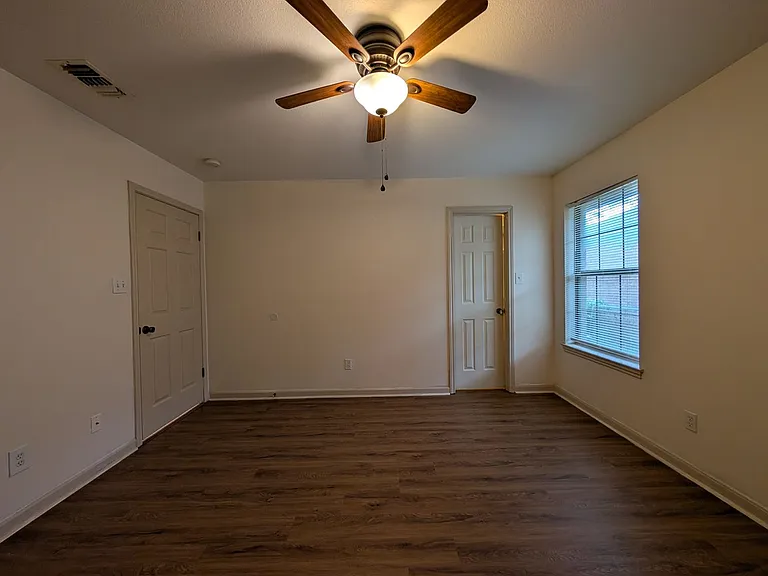 1134 Misty Acres Dr — Photo 30
