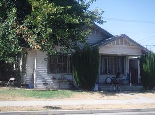 2148 Chestnut St, Selma, CA 93662