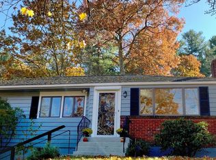 89 Wellesley Ave, Wellesley, MA 02482