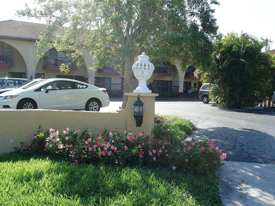 1st image of 409 Menendez St APT 105