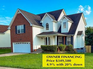 688 Foxfield Dr, Clarksville, TN 37042