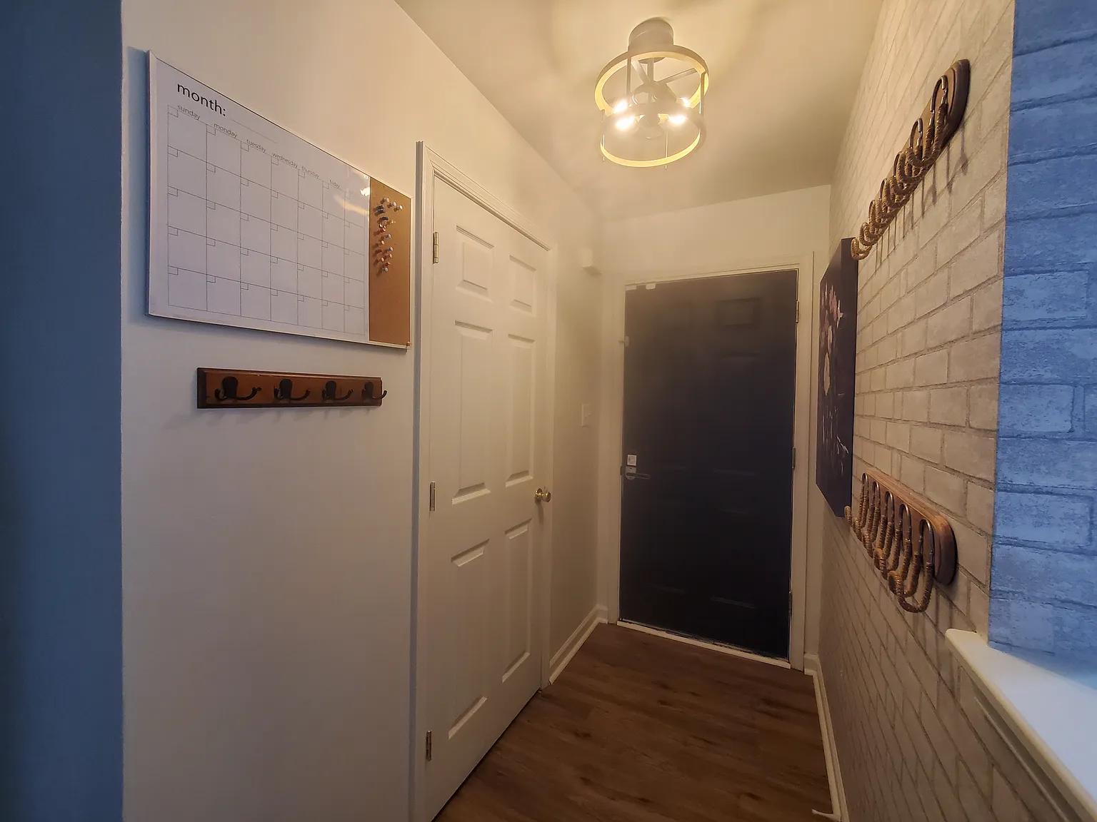 3 bed, 2.5 bath, 1425 sqft, $2,200 — Photo 4
