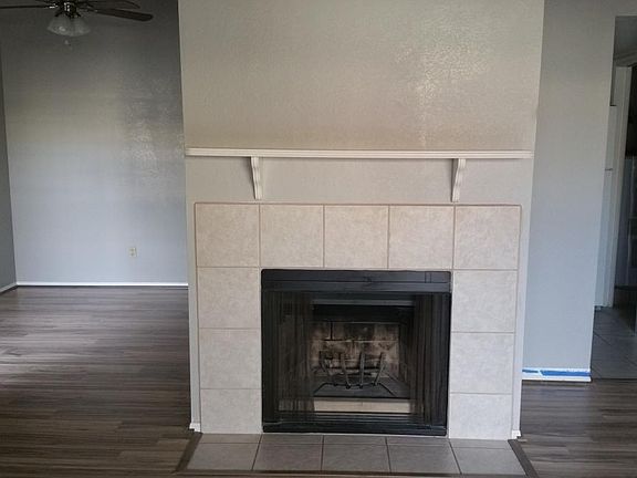 Real wood burning fireplace-new facade (see pic) 2022