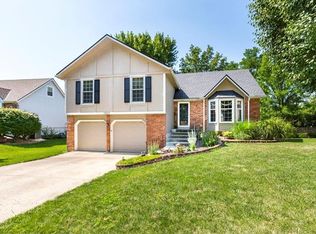 1907 E 144th Ter, Olathe, KS 66062