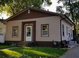 411B 6th Ave NE, Faribault, MN 55021