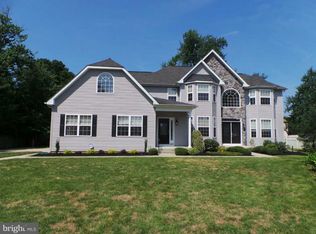 12 Enclave Ct, Marlton, NJ 08053
