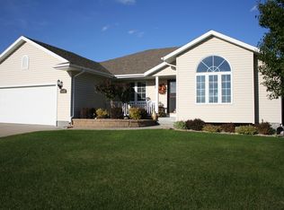 1509 Mansfield Rd, Grand Island, NE 68803