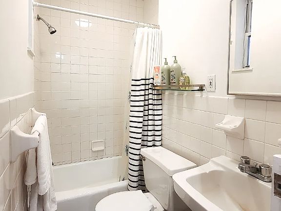 5th image of 231 E 10th St #5/6