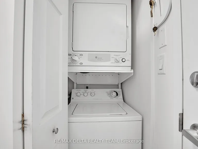 134 York St #205 — Photo 21