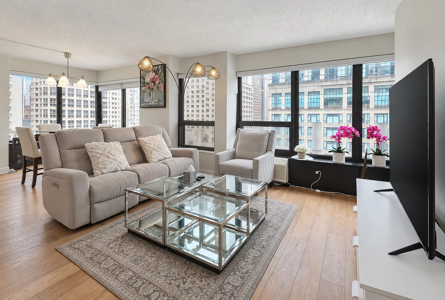 1 bed, 900 sqft, $2,495 — Photo 1