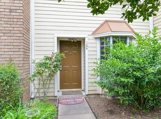 2002 Gentryside Dr APT 104, Houston, TX 77077