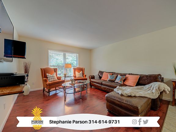 3rd image of 10344 Forest Brook Ln APT F