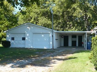 1702 Forest Ave, Mount Vernon, IL 62864