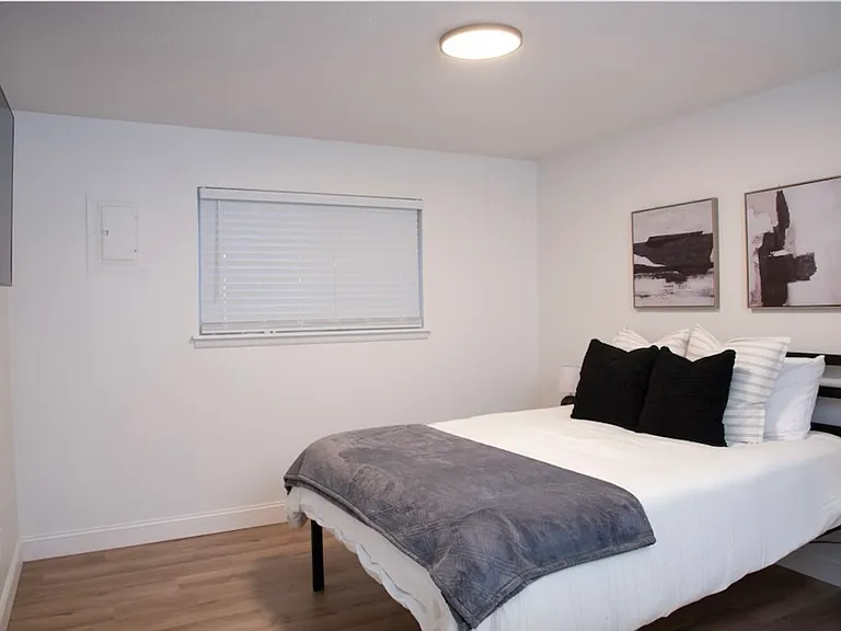 1017 S 22nd St #1 — Photo 9