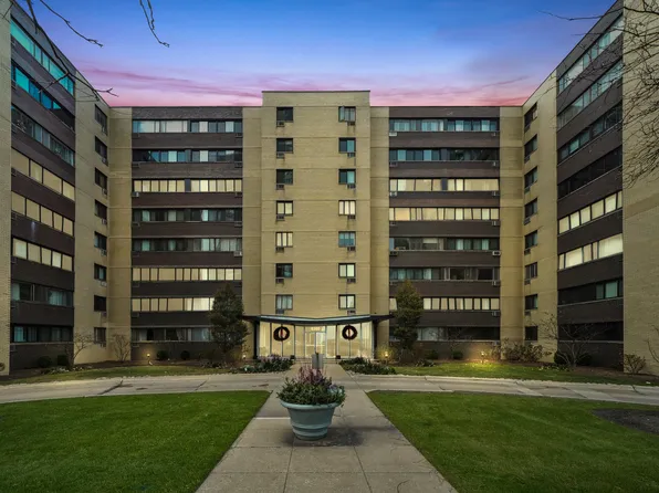 6300 N Sheridan Rd APT 203, Chicago, IL 60660