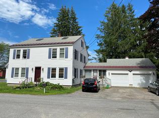 23 Stone St APT 1, Brunswick, ME 04011