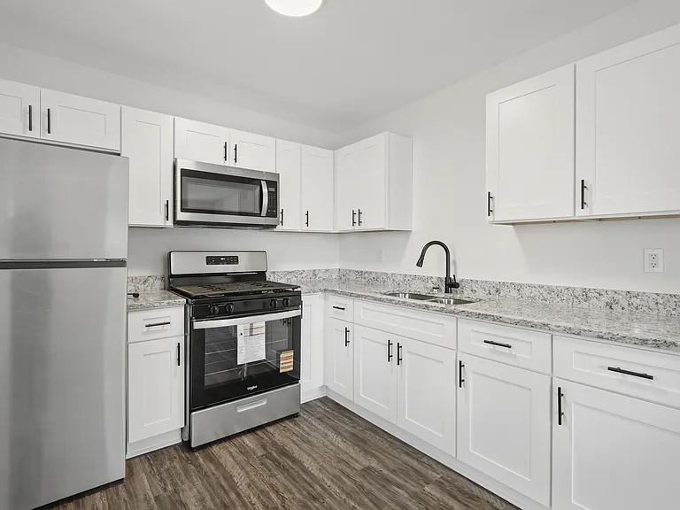 377 Tuttle Ave #A — Photo 17