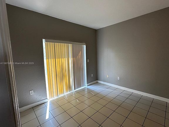 4th image of 1692 SE 29th Ct Unit 107