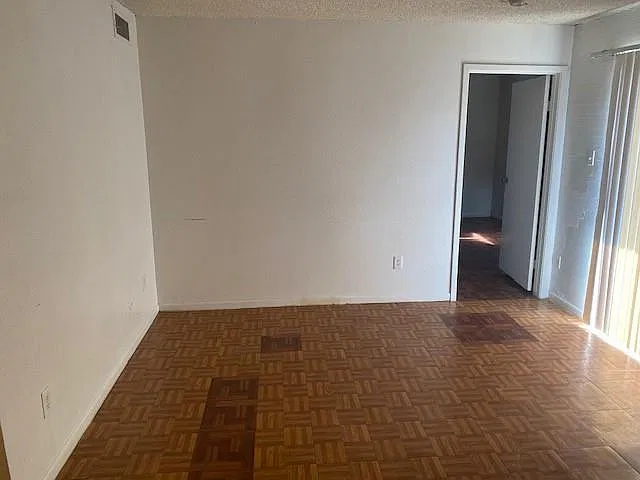 1 bed, 1.0 bath, 680 sqft, $875 — Photo 4