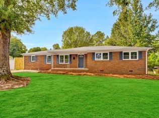 405 Caldwell St, Clinton, SC 29325