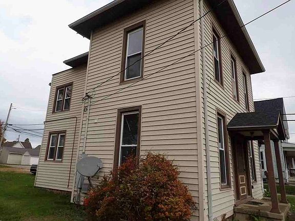 3rd image of 149 W Main St