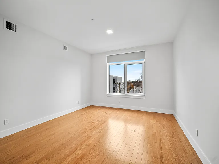 6 Purdy St — Photo 9