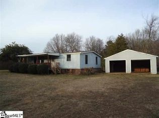 660 Dean Rd, Greer, SC 29651