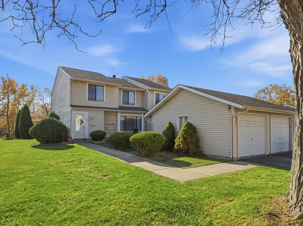 1929 Loomes Ave, Downers Grove, IL 60516