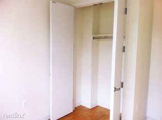 914 Metropolitan Ave, Brooklyn, NY 11211