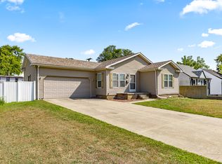 5835 Weddel St, Taylor, MI 48180