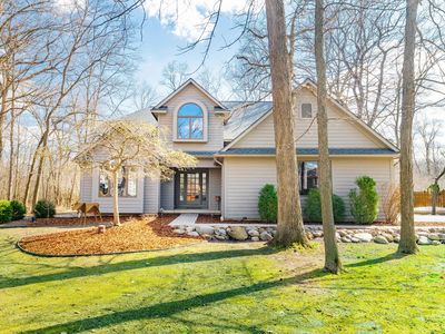 8555 Island Blvd, Grosse Ile, MI, 48138
