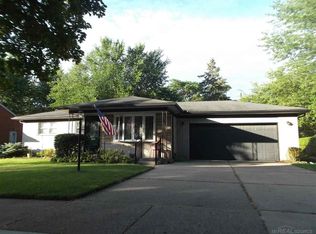 22812 Colony St, Saint Clair Shores, MI