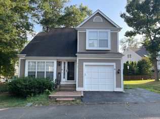 419 Deerpath Ave SW, Leesburg, VA 20175