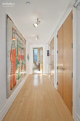 Sold by Sotheby's International Realty | media 10