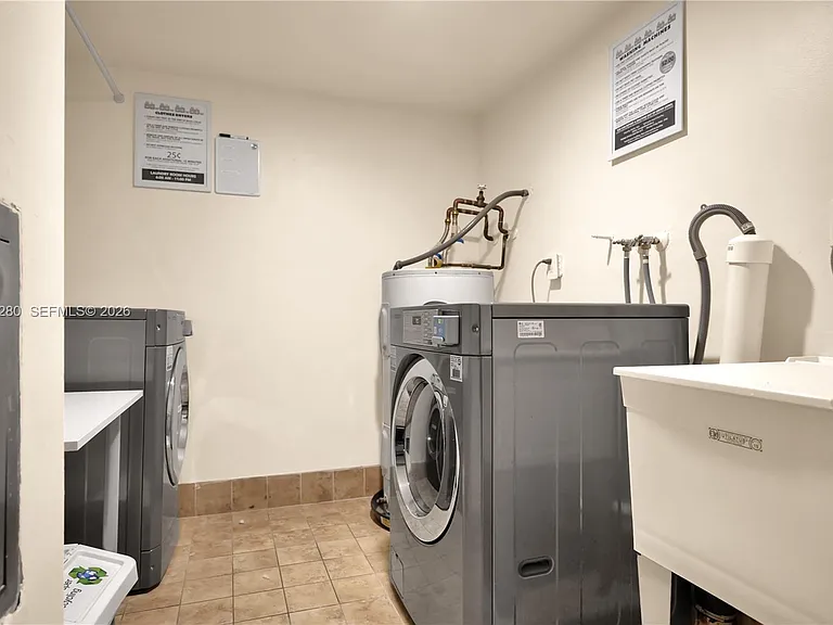 16558 NE 26th Ave #2A — Photo 29