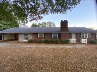 958 W Clemmonsville Rd, Winston Salem, NC 27127