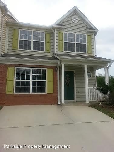 2nd image of 250 Chase Ln