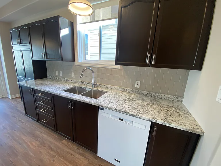1228 Cyprus Rd — Photo 5